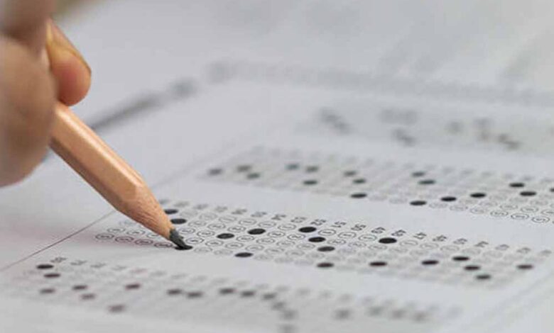 मध्य-प्रदेश-कर्मचारी-चयन-मंडल-की-परीक्षाओं-में-एंट्री-के-लिए-आइरिस-और-फिंगरप्रिंट-जांच-अनिवार्य,-ai-से-होगी-प्रश्नपत्र-तैयारियों-में-मदद