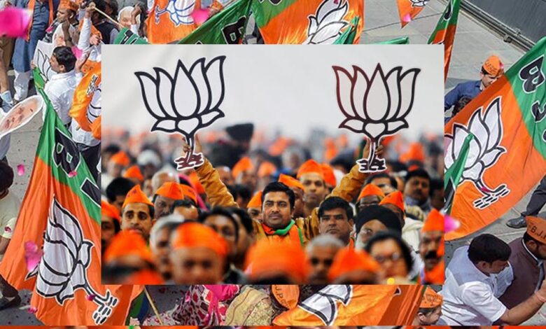 बीजेपी-को-bmc-में-पहली-बार-बहुमत,-फडणवीस-और-शिंदे-के-जाल-में-फंसे-‘ठाकरे-ब्रदर्स’