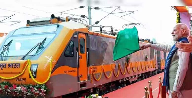 यात्रियों-को-बड़ी-सौगात;-पीएम-मोदी-ने-2-अमृत-भारत-ट्रेनों-को-दिखाई-हरी-झंडी,-जानें-रूट-और-सुविधाएं