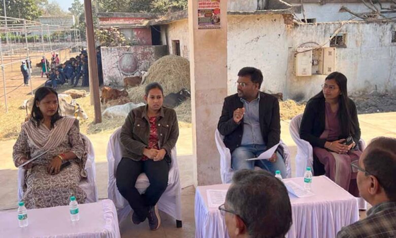 गणतंत्र-दिवस-समारोह-को-लेकर-बेमेतरा-में-तैयारियां-जोरों-पर,-कलेक्टर-ने-किया-स्थल-निरीक्षण