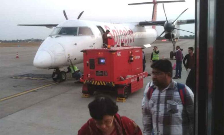 भोपाल-एयरपोर्ट-अलर्ट:-रनवे-पर-हर-दो-महीने-में-जम-रहा-12-किलो-रबर,-लैंडिंग-के-वक्त-हादसे-का-खतरा