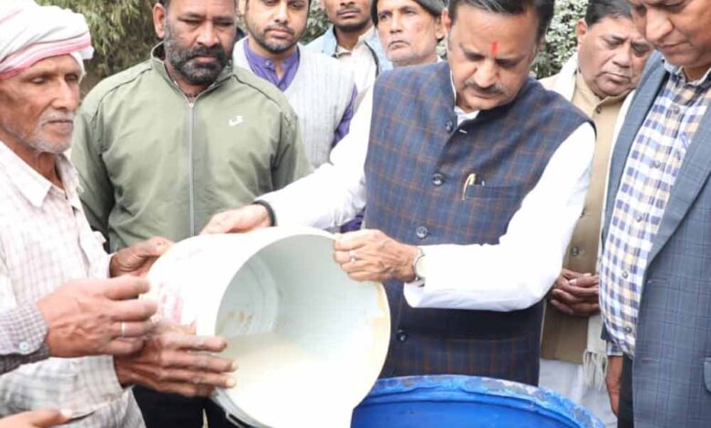 प्राकृतिक-खेती-से-जमीन-भी-स्वस्थ,-इंसान-भी-तंदुरुस्त:-डिप्टी-सीएम-शुक्ल