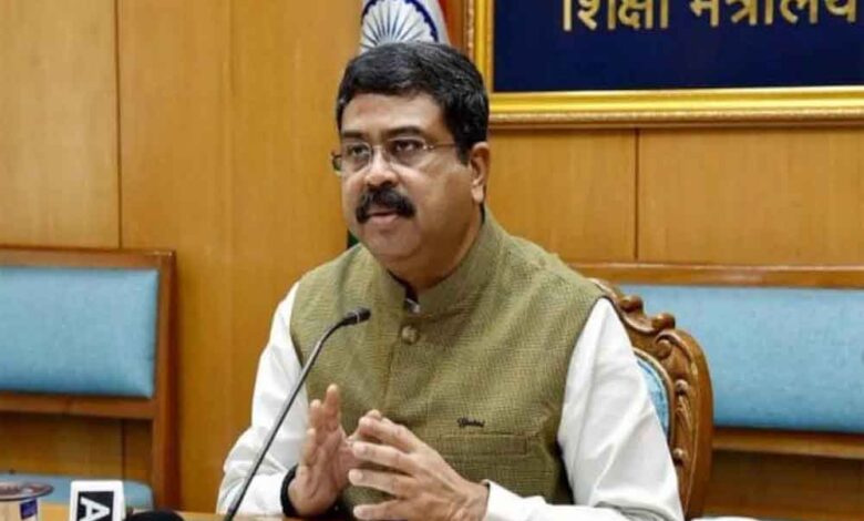 यूजीसी-नियम-विवाद:-मोदी-सरकार-ने-पहली-बार-जताई-प्रतिक्रिया,-धर्मेंद्र-प्रधान-ने-दिया-भरोसा