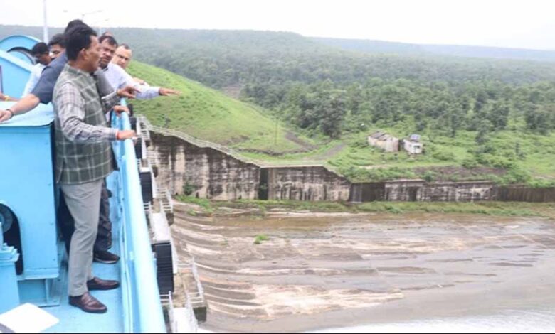 जल-संसाधन-मंत्री-सिलावट-ने-कोठा-बैराज-परियोजना-के-कार्यों-का-लिया-जायजा