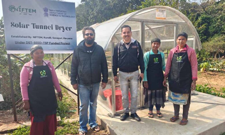जशपुर-में-हरित-तकनीक-की-पहल:-dst-प्रायोजित-परियोजना-से-स्थापित-हुआ-सोलर-टनल-ड्रायर