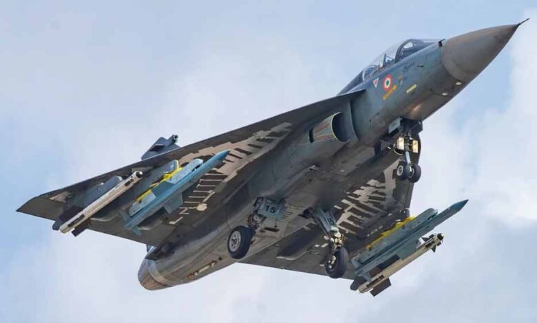 दुश्मनों पर कहर ढाने को तैयार 5 तेजस MK1A फाइटर जेट, बस कुछ दिनों का इंतजार बाकी