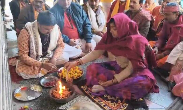 पूर्व-पार्षद-रानी-बेगम-ने-21-साल-बाद-अपनाया-हिंदू-धर्म,-कहा-इस्लाम-में-घुटन-महसूस-होती-थी