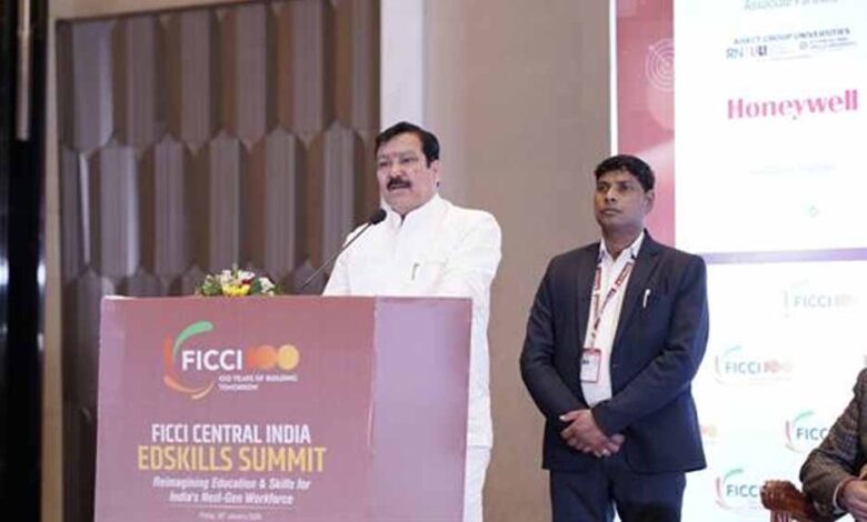 डिग्री-के-साथ-व्यवहारिक-कौशल-और-कार्य-स्थल-का-अनुभव-जरूरी:राज्यमंत्री-टेटवाल