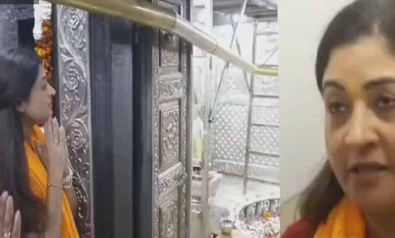 महाकाल-मंदिर-में-अलका-लांबा-का-संदेश:-“पहचान-नाम-से-नहीं,-काम-से-होती-है