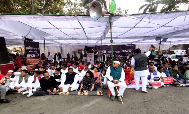 भागीरथपुरा-के-पीड़ितों-के-लिए-1-करोड़-की-मदद-और-निगम-में-नौकरी-की-मांग-उठी