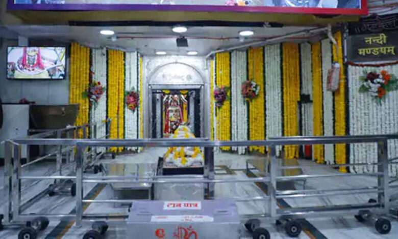 महाकाल-में-कोटेश्वर-भगवान-के-पूजन-से-शुरू-हुआ-शिवनवरात्रि-पर्व,-पहले-दिन-भगवान-को-वस्त्र-अर्पित-कर-किया-जाएगा-श्रृंगार