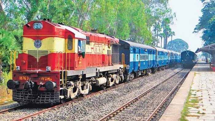 यात्रियों को बड़ी राहत: भारतीय रेलवे चलाएगा 1500 के करीब ट्रेनें, अपना रूट अभी देखें