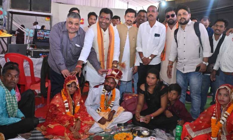 छत्तीसगढ़-सरकार-की-मुख्यमंत्री-कन्या-विवाह-योजना-की-सराहनीय-पहल
