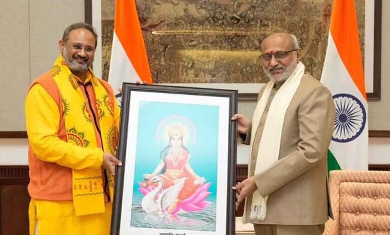 डॉ.-चिन्मय-पण्ड्या-ने-उपराष्ट्रपति-जगदीप-धनखड़-से-की-शिष्टाचार-भेंट,-साझा-किए-विचार