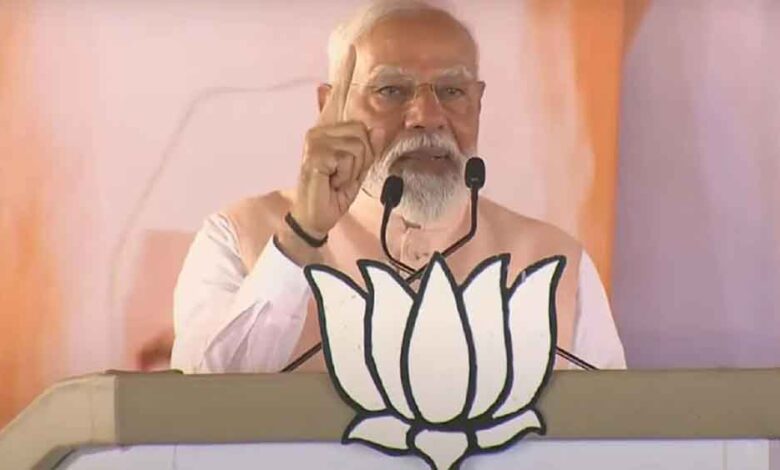 पीएम मोदी का एआई सम्मेलन में तंज: “कांग्रेस पहले से नंगी, कपड़े उतारने की क्या जरूरत”