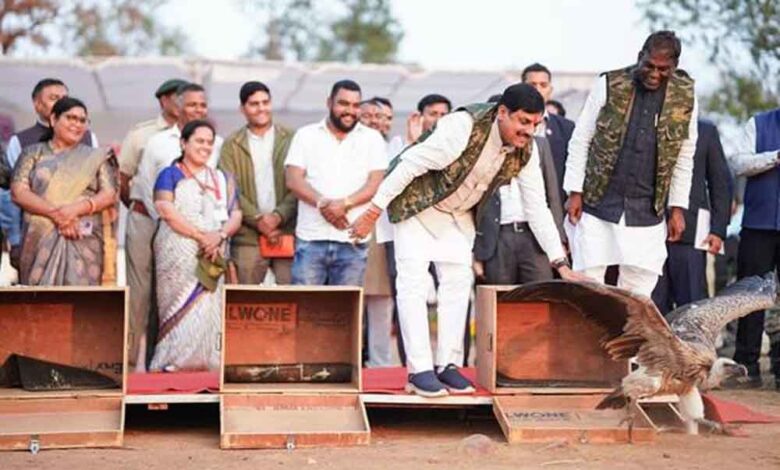 पारिस्थितिकी-तंत्र-में-सहयोगी-पशु-पक्षियों-के-संरक्षण-के-लिए-राज्य-सरकार-प्रतिबद्ध:-मुख्यमंत्री-डॉ-यादव