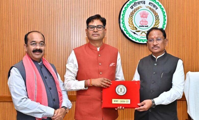 छत्तीसगढ़-विधानसभा-में-पेश-हुआ-2026-27-का-1.72-लाख-करोड़-रुपये-का-बजट,-किसानों-के-लिए-बड़ी-घोषणाएं