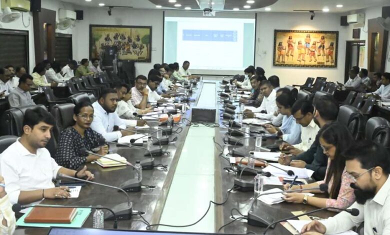 कलेक्टर-संजय-अग्रवाल-की-अध्यक्षता-में-टीएल-बैठक-सम्पन्न