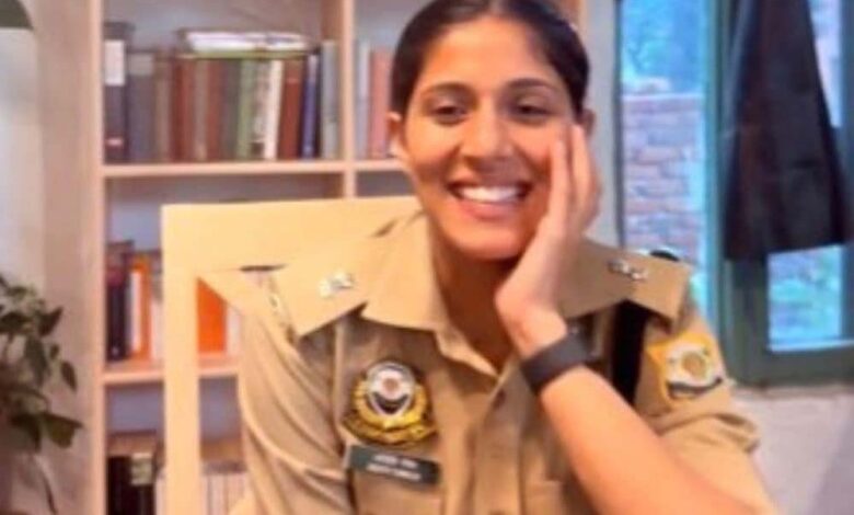 हिमाचल की IPS अधिकारी अदिति सिंह बार-बार ले रही थीं छुट्टी, DGP ने जूनियर को सौंपा ड्यूटी