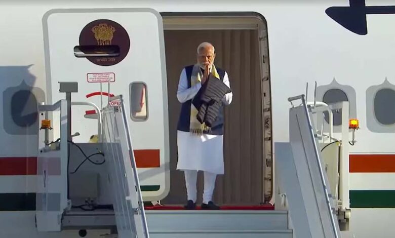 इजरायल-पहुंचे-पीएम-मोदी,-‘एअर-इंडिया-वन’-विमान-फ्लाइट-रडार-पर-सबसे-ज्यादा-हुआ-सर्च