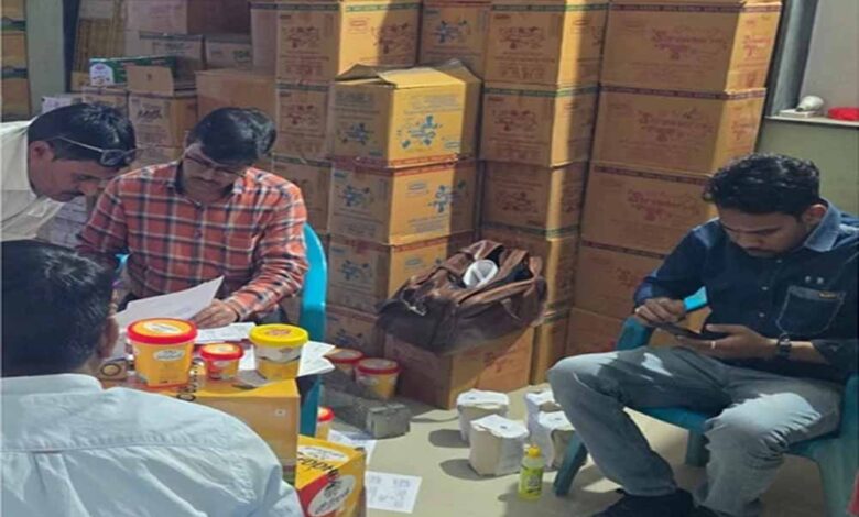 रतलाम-में-नकली-घी-का-बड़ा-भंडाफोड़:-घर-पर-छापा,-1610-लीटर-जब्त