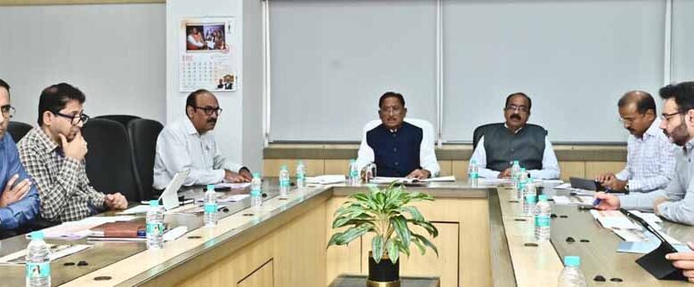 निर्माण-के-दौरान-ही-फील्ड-में-जाकर-नियमित-निरीक्षण-करें-अधिकारी,-लापरवाही-पर-कार्रवाई-और-ठेकेदार-होंगे-ब्लैकलिस्ट