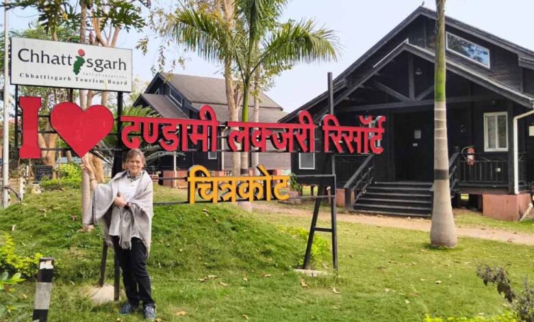 विदेशी-सैलानियों-के-लिए-आकर्षण-का-नया-केन्द्र-बन-रहा-छत्तीसगढ़