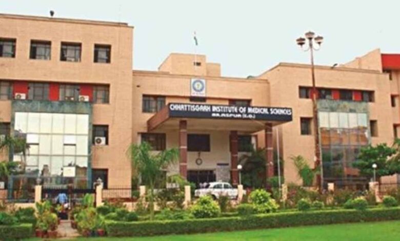 होली-के-बाद-सिम्स-अस्पताल-में-मरीजों-की-भीड़,-दो-दिन-में-465-लोग-पहुंचे-इलाज-के-लिए