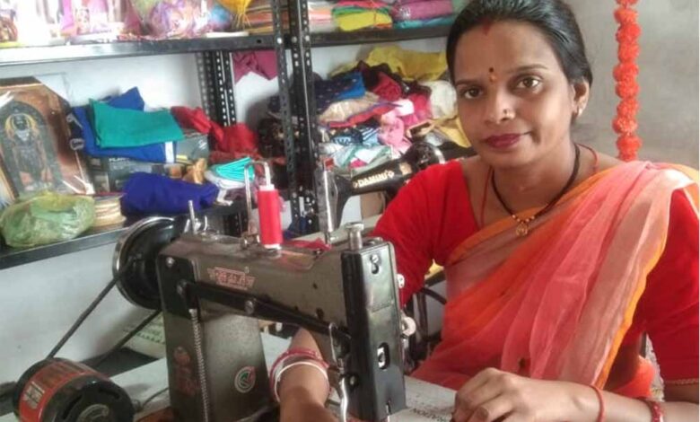 लाड़ली-बहना-योजना-ने-बदली-मंजू-यादव-की-जिंदगी,-सिलाई-सेंटर-खोलकर-बनीं-आत्मनिर्भर