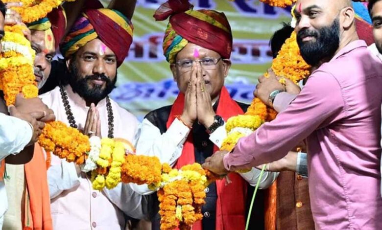 चन्द्रनाहू-कुर्मी-क्षत्रिय-समाज-के-अधिवेशन-में-शामिल-हुए-मुख्यमंत्री-विष्णुदेव-साय