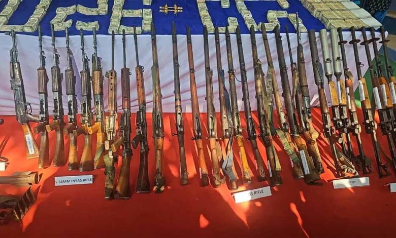 नक्सलियों-के-डंप-से-बड़ी-बरामदगी:-3.61-करोड़-कैश,-1-किलो-सोना-और-ak-47-समेत-101-हथियार-जब्त
