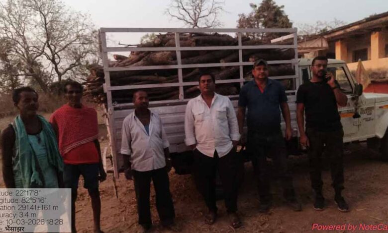 लकड़ी-के-अवैध-परिवहन-पर-कार्रवाई