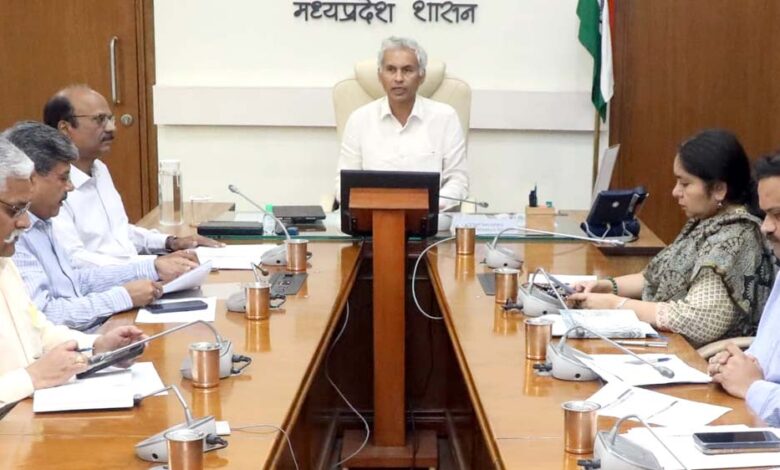 मुख्य-सचिव-ने-गैस-सिलेंडर-आपूर्ति-को-लेकर-कलेक्टरों-की-महत्वपूर्ण-बैठक-ली