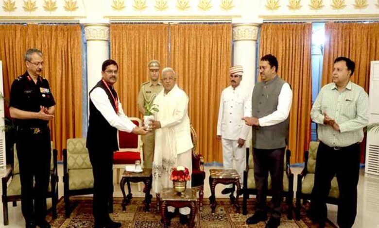 अध्ययन-भ्रमण-विभिन्न-दृष्टिकोणों-को-समझने,-सीखने-का-सुअवसर-:-राज्यपाल-पटेल