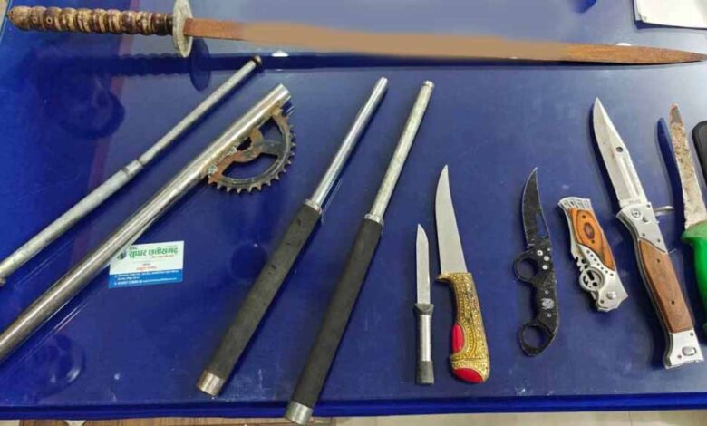 रायपुर-में-अपराध-पर-शिकंजा:-चाकूबाजी-और-हथियार-लहराने-के-मामले-में-12-आरोपी-24-घंटे-में-गिरफ्तार