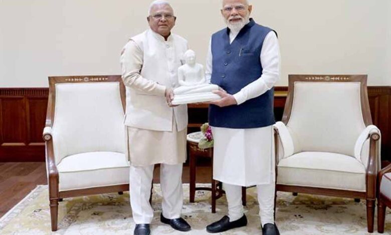 प्रधानमंत्री-के-संसद-भवन-स्थित-कार्यालय-में-की-शिष्टाचार-भेंट