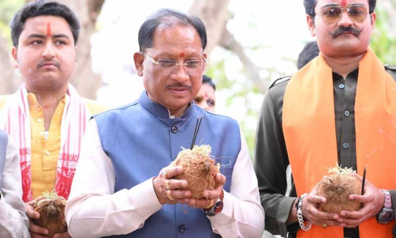 सरहुल-उत्सव-जनजातीय-संस्कृति-की-विशिष्ट-धरोहर,-इसे-संजोकर-रखना-हम-सबकी-जिम्मेदारी-–-मुख्यमंत्री-विष्णु-देव-साय