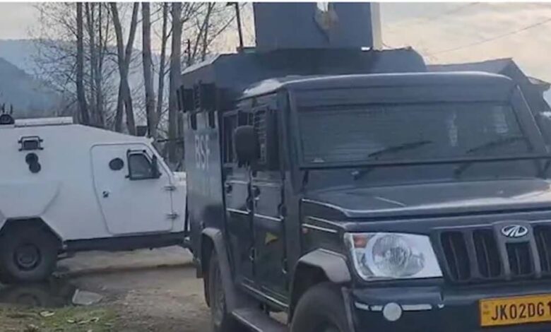 जम्मू-कश्मीर-में-रेड-फोर्ट-ब्लास्ट-से-जुड़े-तार,-कारोबारी-के-घर-nia-की-बड़ी-रेड