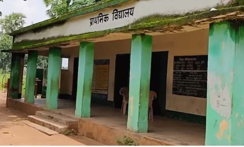 बस्तर-में-शिक्षा-की-नई-शुरुआत:-123-बंद-स्कूल-फिर-से-खुले,-‘नियद-नेल्लानार-योजना’-बनी-उम्मीद