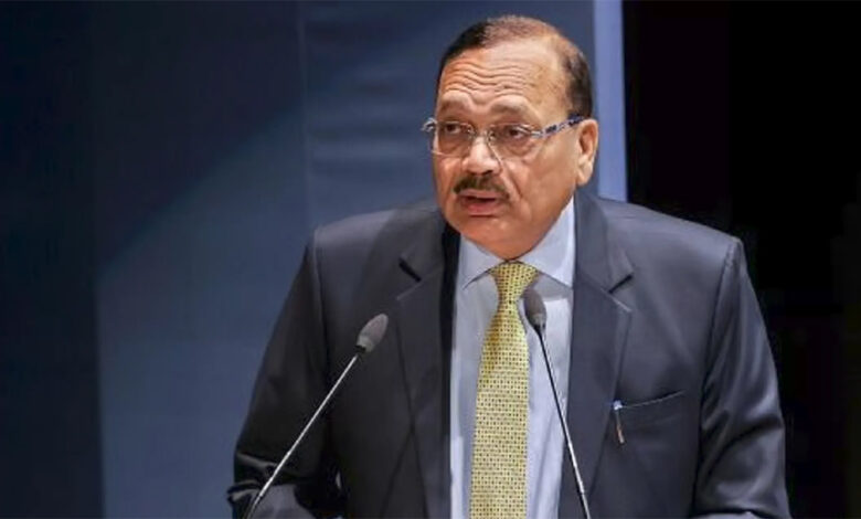 cji-के-आदेश-पर-भाई-को-फोन!-कोर्ट-में-जस्टिस-सूर्यकांत-ने-लगाई-फटकार