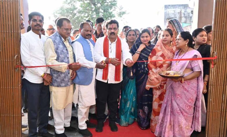 उपमुख्यमंत्री-विजय-शर्मा-ने-नगर-पंचायत-बोड़ला-को-6-करोड़-के-विकास-कार्यों-की-दी-सौगात