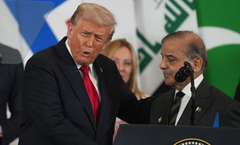 होर्मुज-में-फंसा-पाकिस्तान:-कराची-जा-रहे-जहाज-को-ईरान-ने-लौटाया,-प्लान-फेल