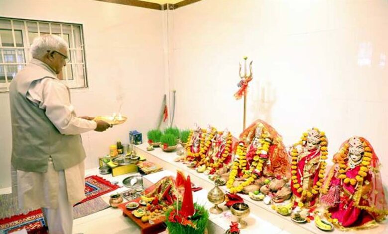 राज्यपाल-पटेल-ने-रामनवमी-पर-लोकभवन-मंदिर-में-की-पूजा-अर्चना