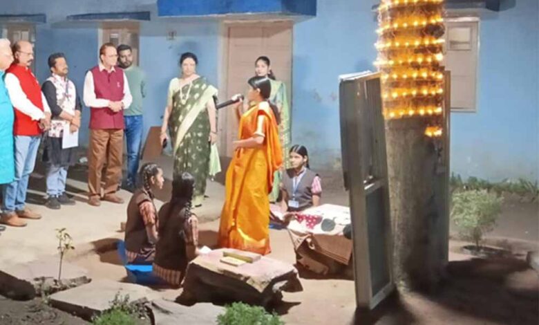 शासकीय-आदर्श-आवासीय-कन्या-संस्कृत-विद्यालय-‘गार्गी’,-भोपाल-में-वार्षिक-समारोह-गरिमामय-वातावरण-में-संपन्न