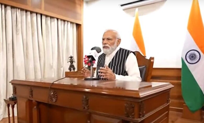 पीएम-मोदी-का-संदेश-–-युद्ध-के-बीच-अफवाहों-से-बचें,-एकजुट-होकर-चुनौती-का-करें-सामना