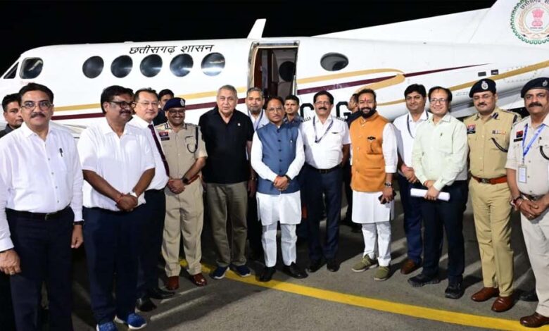 बिलासा-देवी-केवट-एयरपोर्ट-से-रात्रि-उड़ान-सेवा-का-शुभारंभ:-cm-साय-ने-भरी-पहली-नाइट-फ्लाइट