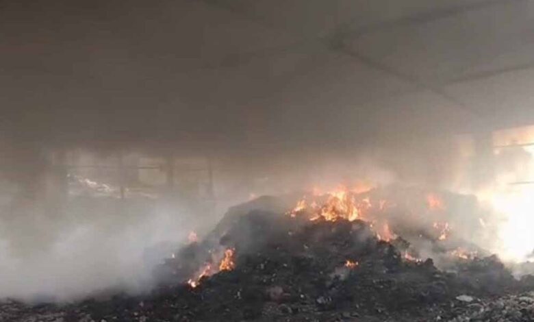 कवर्धा-के-slrm-सेंटर-में-भीषण-आग,-दमकल-टीम-ने-हालात-पर-पाया-काबू