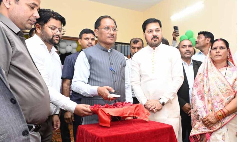 धरसींवा-में-आधुनिक-तहसील-कार्यालय-का-लोकार्पण:-सुगम,-पारदर्शी-और-नागरिक-केंद्रित-प्रशासन-की-दिशा-में-बड़ा-कदम-–-मुख्यमंत्री-विष्णु-देव-साय