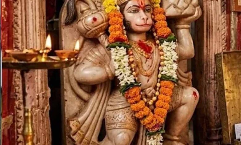 रायपुर-का-अनोखा-मंदिर:-‘चिट्ठी-वाले-हनुमान-जी’-को-पत्र-लिखते-ही-पूरी-होती-है-मनोकामना