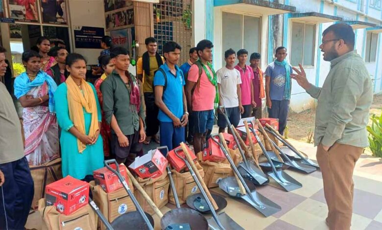 आत्मसमर्पण-से-आत्मनिर्भरता:-सुकमा-में-युवाओं-को-मिली-नए-जीवन-की-मजबूत-नींव